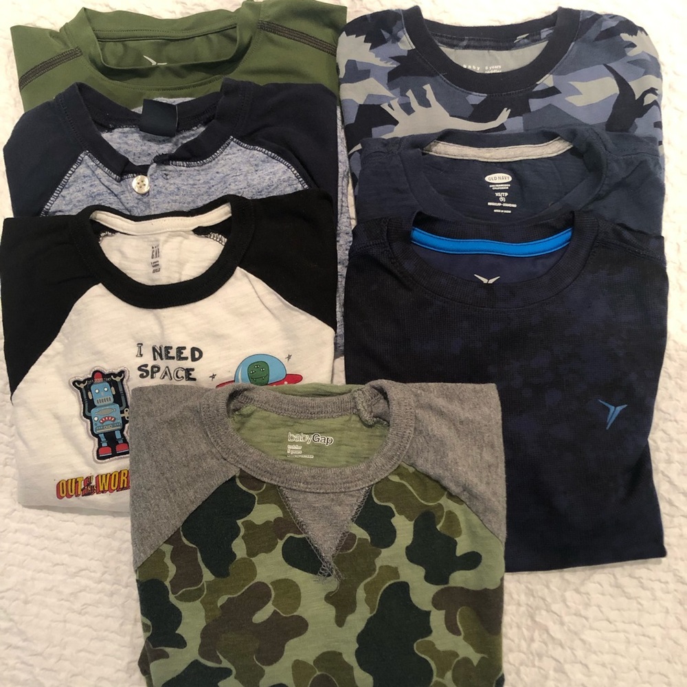 7 shirt bundle (Gap & Old Navy) mix of long and short sleeve
